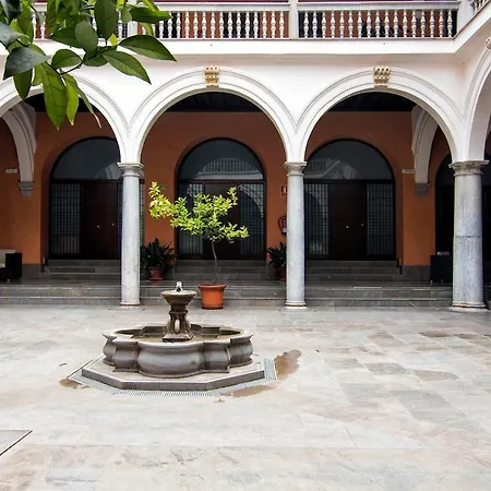 Palacio De Jeronimos *