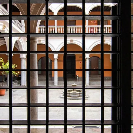 Palacio De Jeronimos