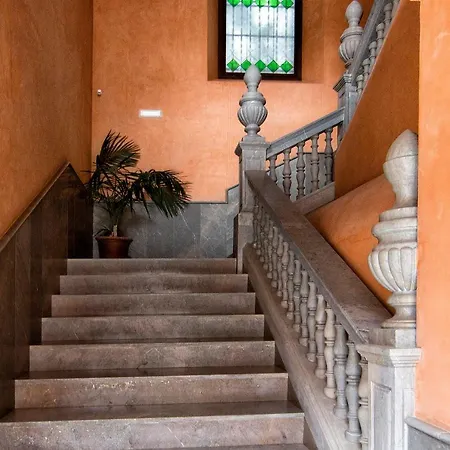 Palacio De Jeronimos 4*