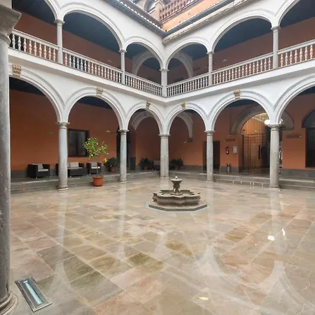 Palacio De Jeronimos Granada