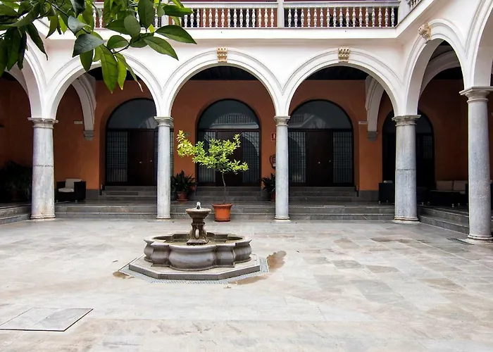Palacio De Jeronimos 4*