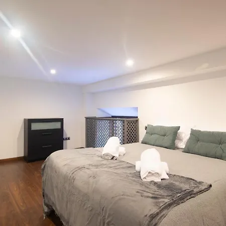 Palacio De Jeronimos מלון דירות